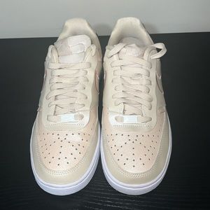 Women’s Nike Court Vision Low Premium Shoes